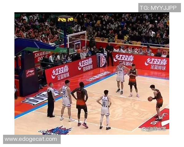 CBA联赛本周焦点赛事回顾精彩集锦强队争锋激战连连 CBA联赛本周焦点赛事回顾精彩集锦强队争锋激战连连