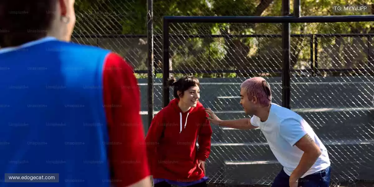 📱实时弹幕,全球球迷在线狂欢!💬